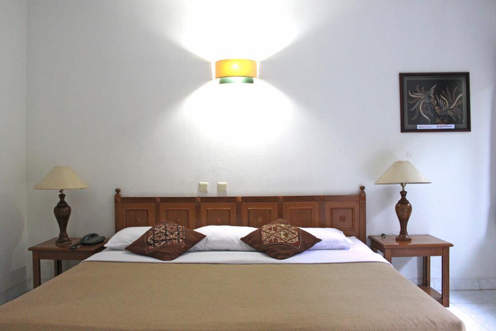 Hotel Winotosastro Garden Yogyakarta Camera foto