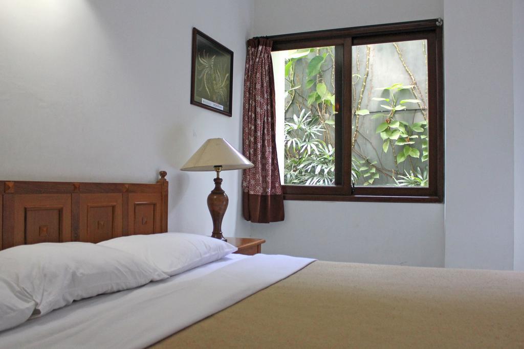 Hotel Winotosastro Garden Yogyakarta Esterno foto