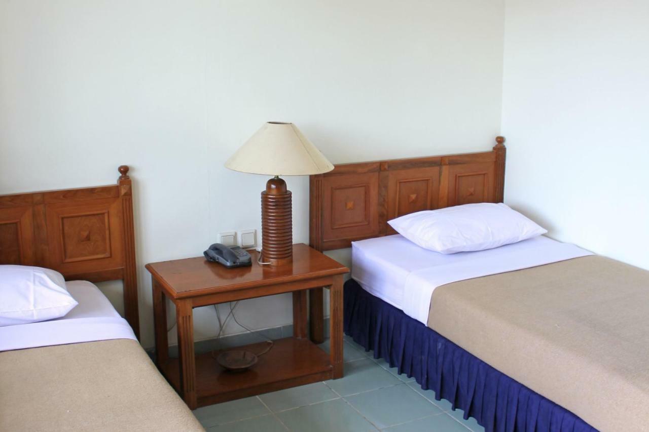 Hotel Winotosastro Garden Yogyakarta Esterno foto